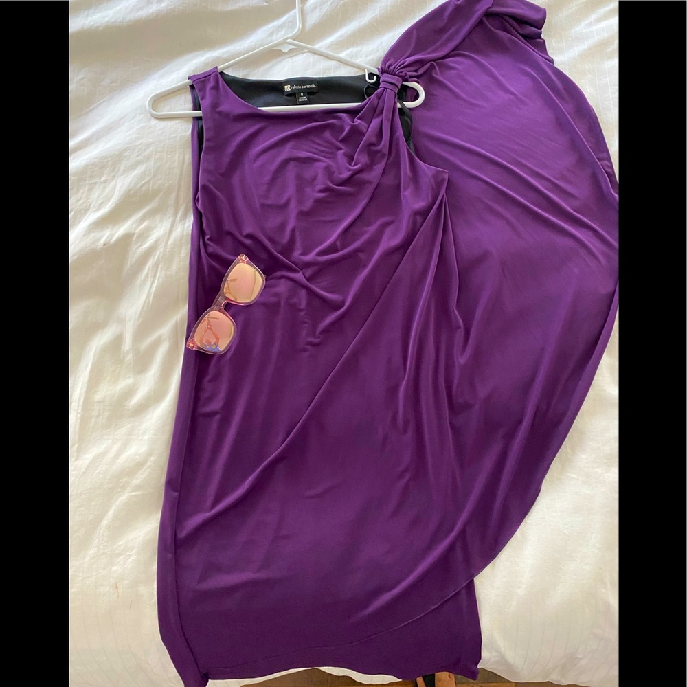 Valeri Bertinelli Sleeveless, knit dress w/ side cape